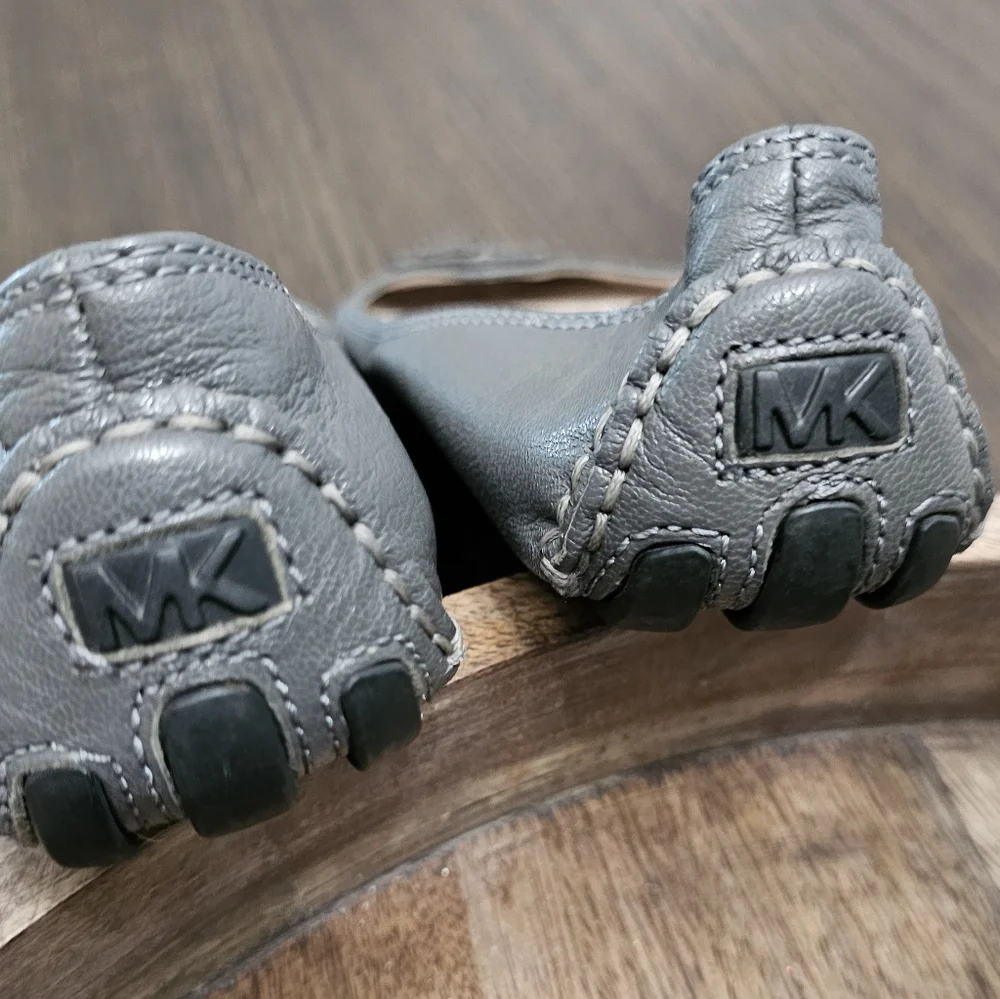 Michael Kors Flats - Picture 2 of 3